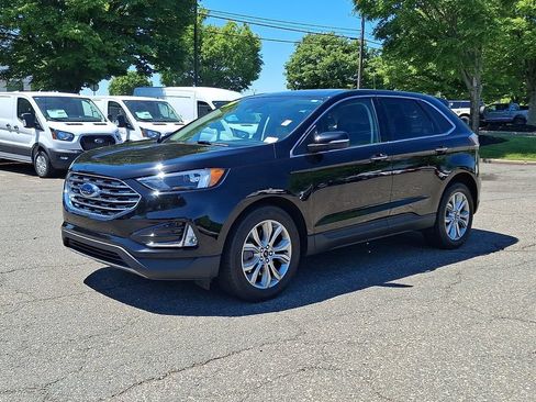 Certified 2024 Ford Edge Titanium AWD/4WD image 6