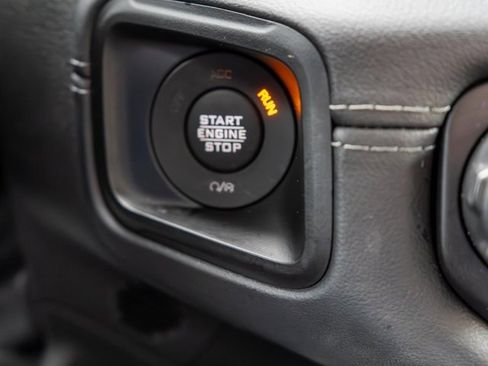 Used 2024 Jeep Gladiator Sport w/ Premium Package image 26