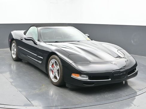 Used 2003 Chevrolet Corvette Convertible w/ Preferred Equipment Group1 image 3