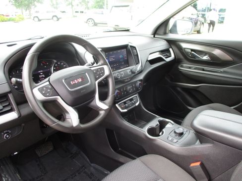 Used 2024 GMC Terrain SLE w/ Driver Convenience Package AWD/4WD image 15