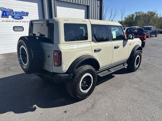 New 2025 Ford Bronco Badlands video 3