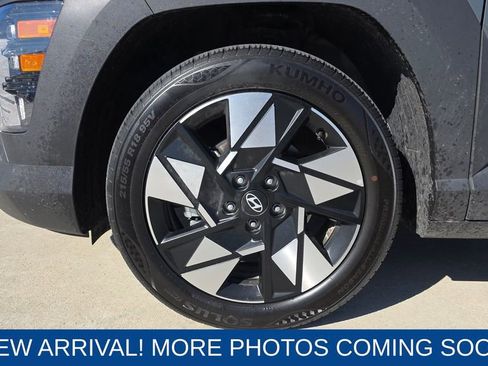 Used 2025 Hyundai Kona SEL image 10
