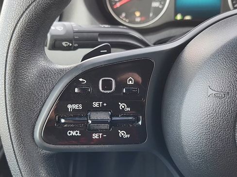 Used 2023 Mercedes-Benz Sprinter 2500 image 13