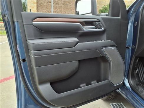 New 2025 GMC Sierra 3500 Denali w/ Denali Reserve Package image 21