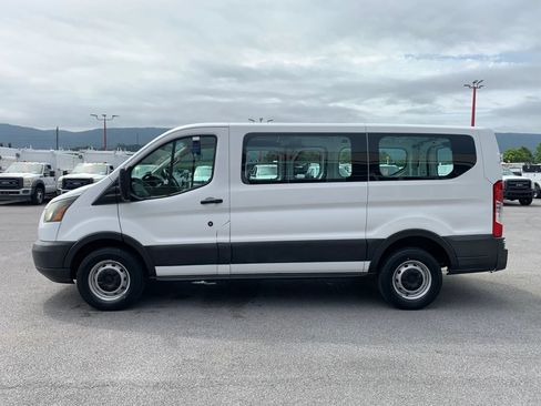 Used 2016 Ford Transit 150 130 Low Roof RWD image 5