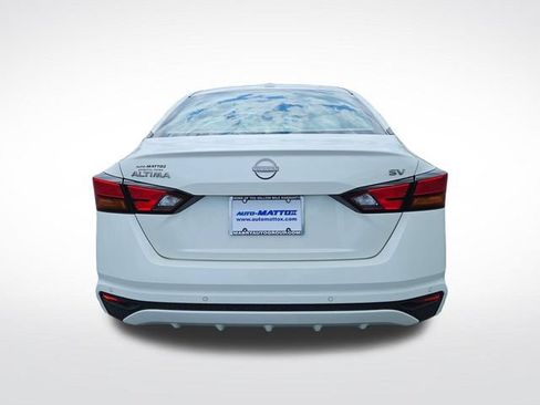 Used 2023 Nissan Altima 2.5 SV FWD image 4