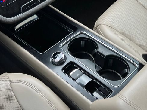 Used 2022 Lincoln Corsair AWD w/ Equipment Group 101A image 21