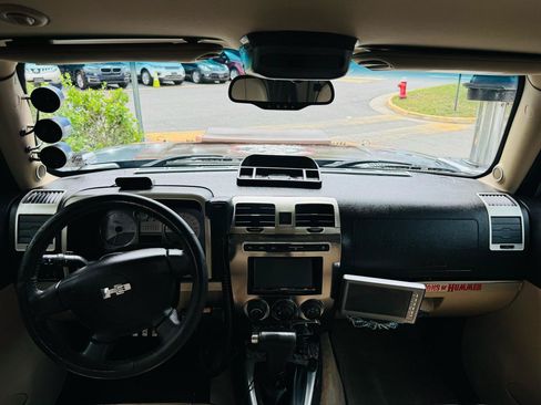 Used 2006 HUMMER H3 AWD/4WD image 13