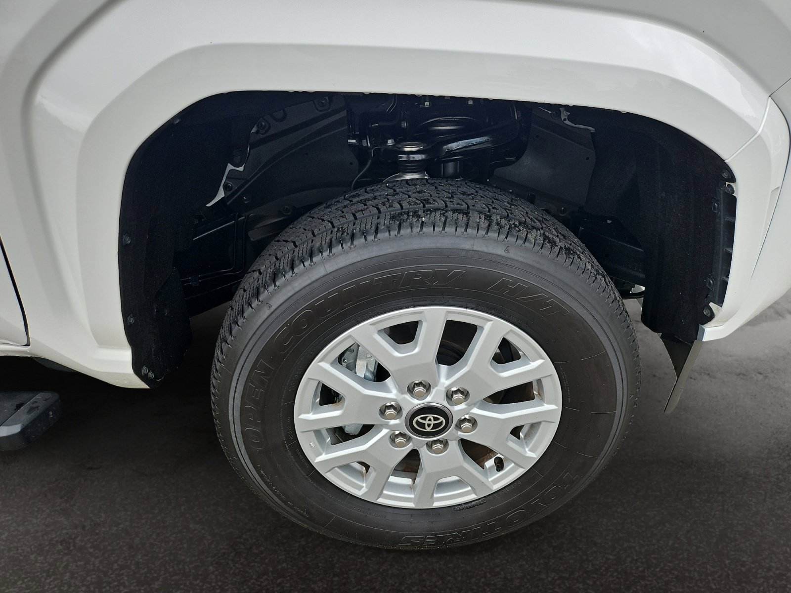 Used 2025 Toyota Tacoma SR5 RWD image 41