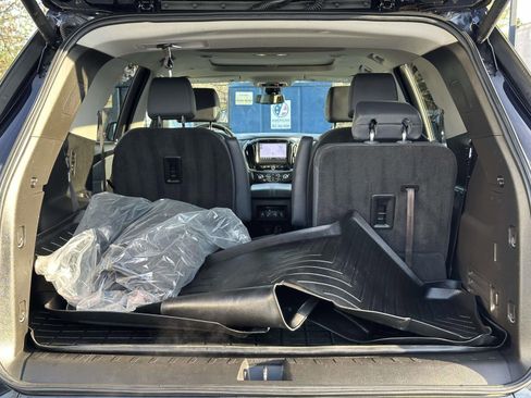 Used 2020 Chevrolet Traverse Premier image 24