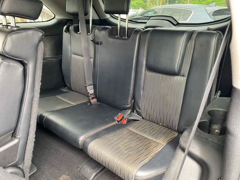 Used 2019 Toyota Highlander Plus FWD image 9