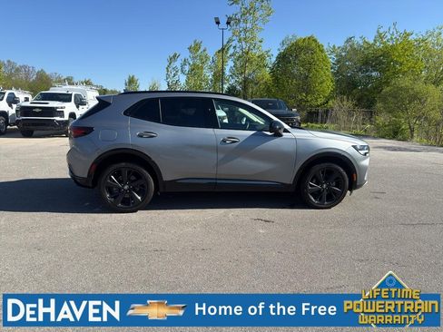 Used 2023 Buick Envision Essence w/ Sport Touring Package AWD/4WD image 7