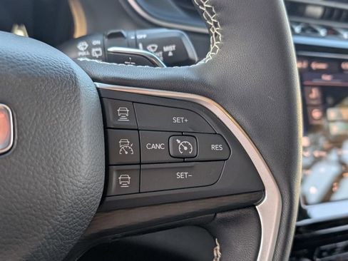 New 2025 Jeep Grand Cherokee L Laredo RWD image 22