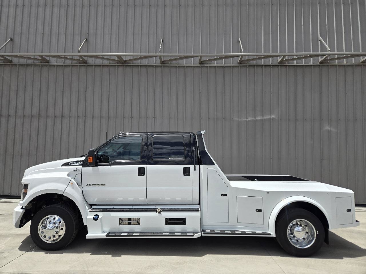 Used 2026 Ford F650 2WD Crew Cab Super Duty image 3