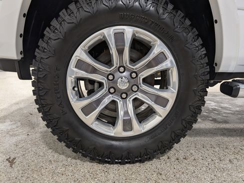 Used 2021 RAM 1500 Limited w/ Body Color Bumper Group AWD/4WD image 14