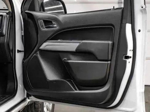 Used 2022 Chevrolet Colorado LT w/ LT Convenience Package image 50