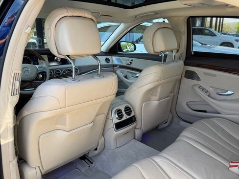 Used 2015 Mercedes-Benz S 550 Sedan image 25
