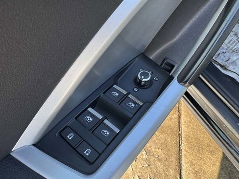 Used 2019 Audi Q3 2.0T Premium image 15