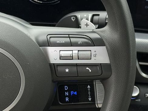 Used 2025 Hyundai Sonata SEL FWD image 14