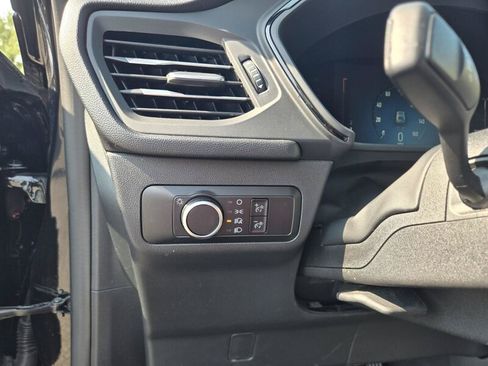 Used 2025 Ford Escape ST-Line FWD image 11