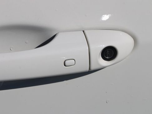 Used 2022 Maserati Levante GT image 16