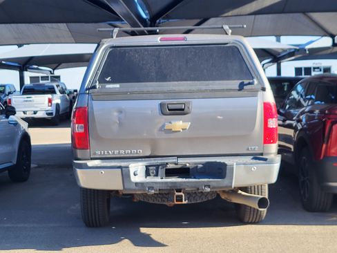 Used 2007 Chevrolet Silverado 2500 LTZ w/ Safety Package AWD/4WD image 3