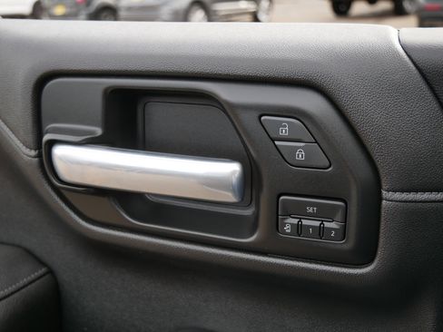 Used 2019 Chevrolet Silverado 1500 LTZ w/ LTZ Plus Package AWD/4WD image 27