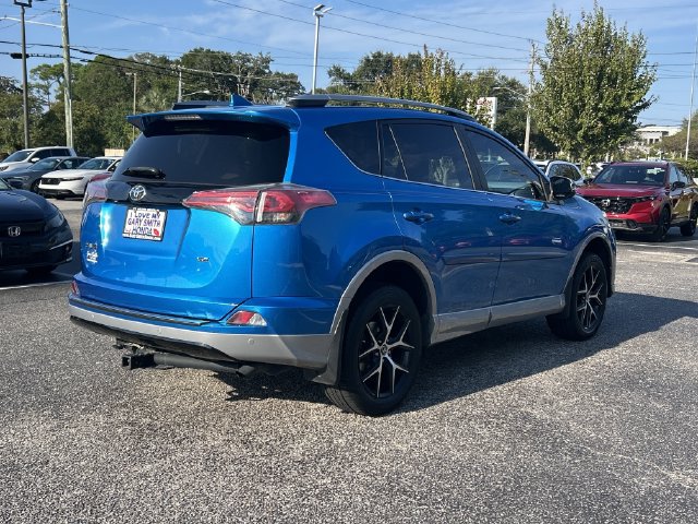 Used 2017 Toyota RAV4 SE FWD image 6