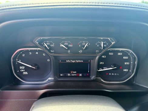 Used 2021 GMC Sierra 1500 SLE w/ X31 Off-Road Package AWD/4WD image 15