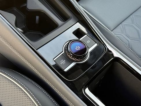 New 2026 Volkswagen Tiguan SEL R-Line image 35