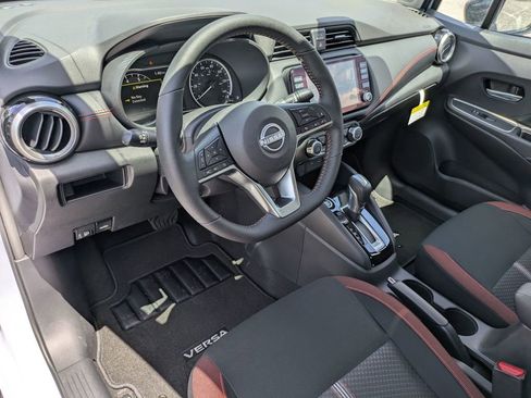 New 2025 Nissan Versa SR w/ Trunk Package image 13