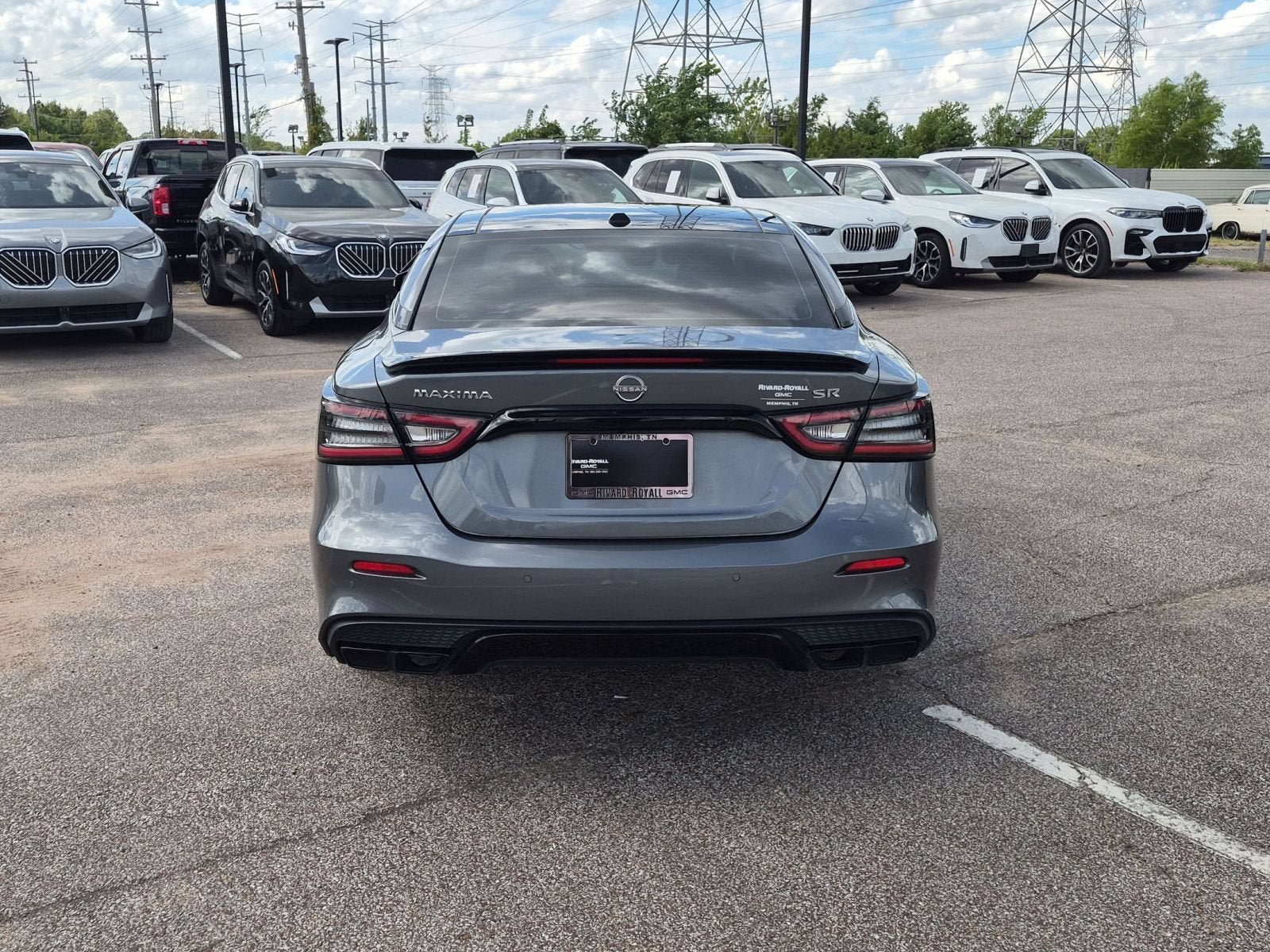 Used 2023 Nissan Maxima SR w/ Sport Mat Group FWD image 5
