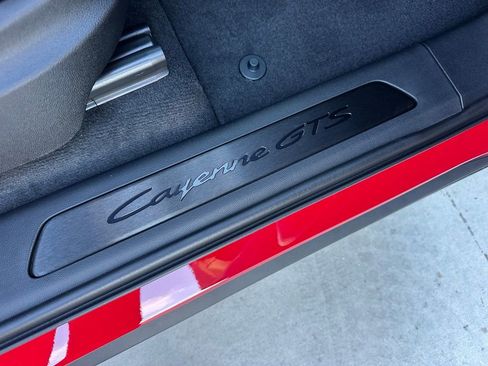Used 2026 Porsche Cayenne GTS image 40