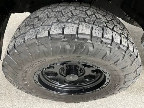 Used 2020 Ford F150 Lariat w/ Equipment Group 502A Luxury AWD/4WD image 15