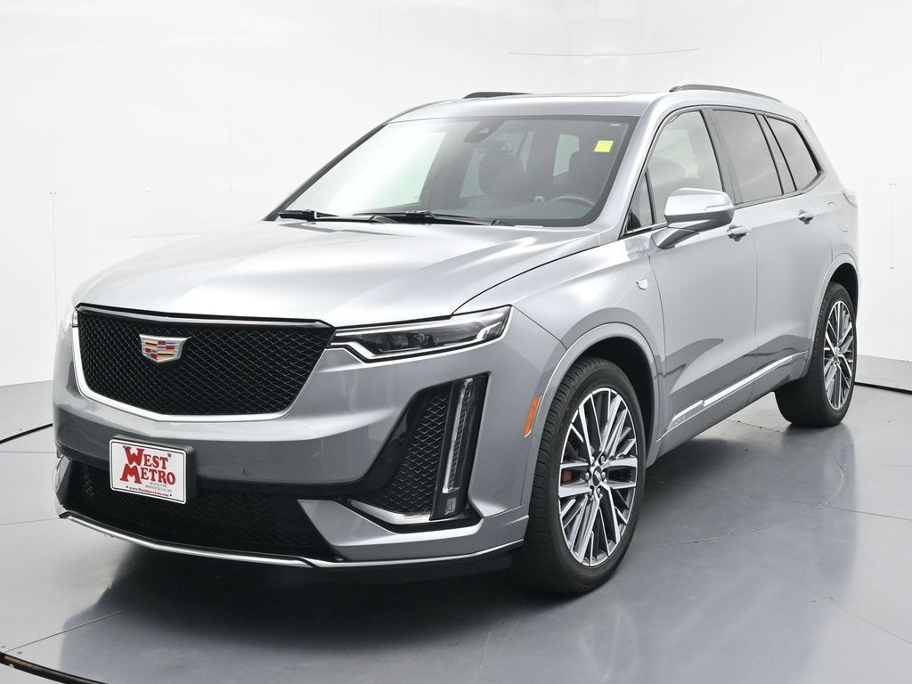 Used 2024 Cadillac XT6 Sport AWD/4WD image 3