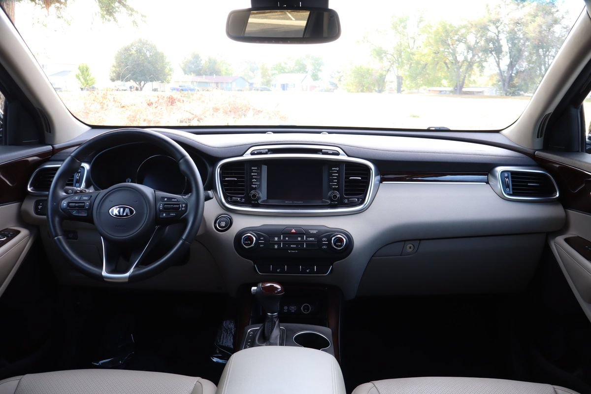 Used 2018 Kia Sorento EX w/ EX Advanced Touring Package FWD image 16