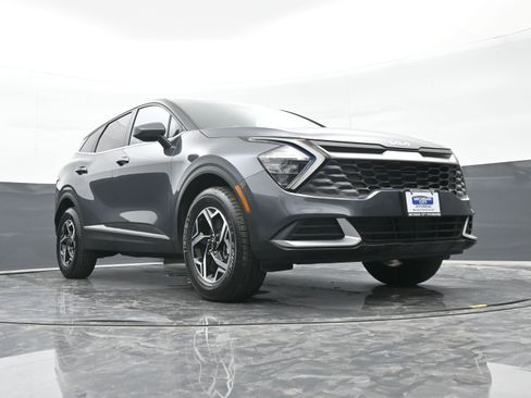 Used 2023 Kia Sportage LX image 37