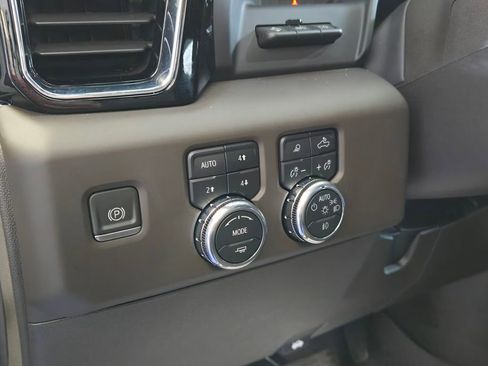 Used 2024 GMC Sierra 3500 Denali w/ Denali Reserve Package image 10