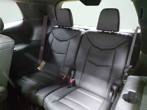 Used 2024 Cadillac XT6 Sport w/ LPO, Floor Liner Package AWD/4WD image 23