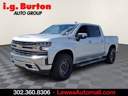 Used 2020 Chevrolet Silverado 1500 LTZ image 3