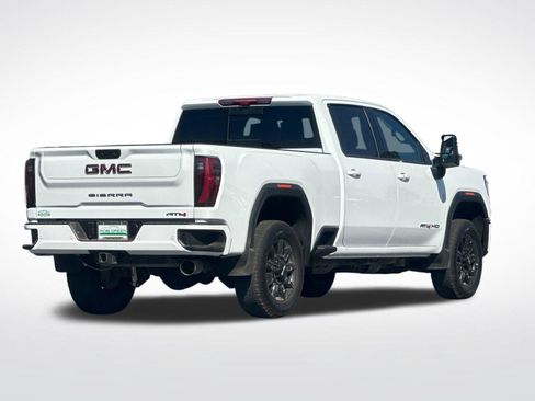 Used 2025 GMC Sierra 2500 AT4 w/ Technology Package AWD/4WD image 3