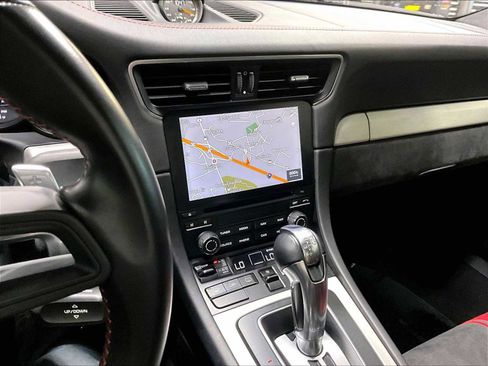 Used 2018 Porsche 911 GT3 image 17