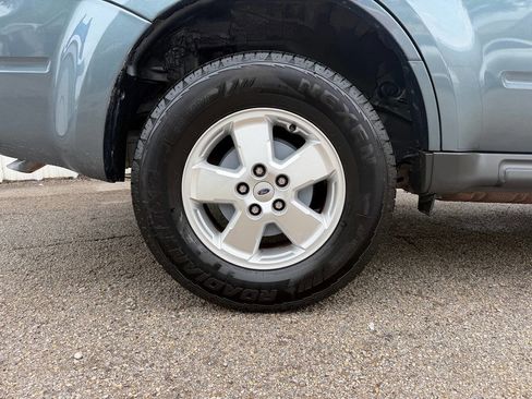 Used 2012 Ford Escape XLT image 32