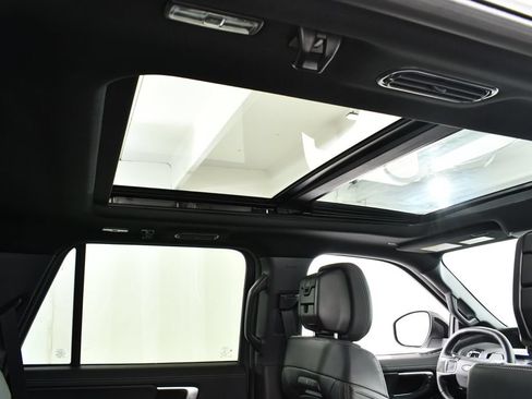 New 2026 Ford Expedition Platinum w/ Stealth Appearance Package AWD/4WD image 18