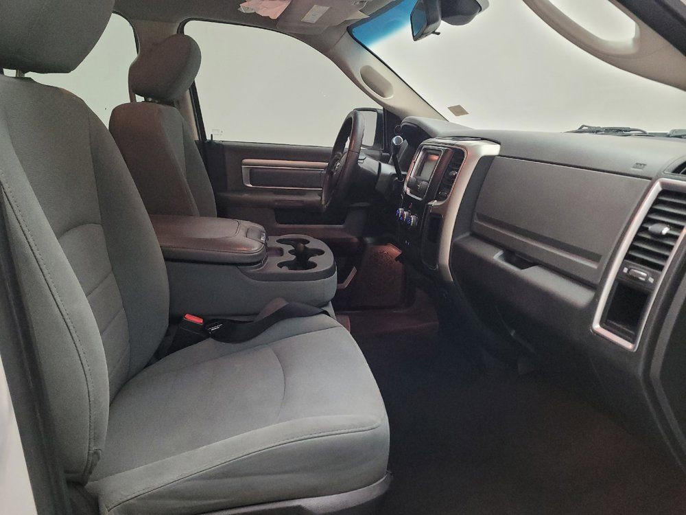 Used 2013 RAM 1500 Classic SLT w/ Premium Display Pkg RWD image 21