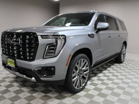 New 2026 GMC Yukon XL Denali Ultimate AWD/4WD image 8