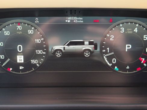 Used 2022 Land Rover Defender 110 X-Dynamic SE AWD/4WD image 24