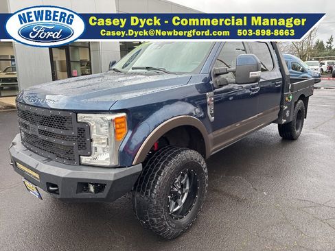 Used 2017 Ford F250 Lariat w/ Lariat Ultimate Package image 4