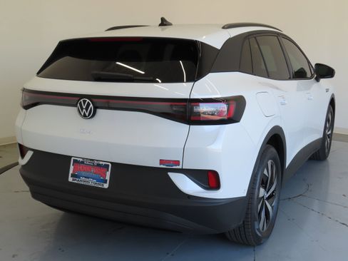 New 2026 Volkswagen ID.4 Pro RWD image 3