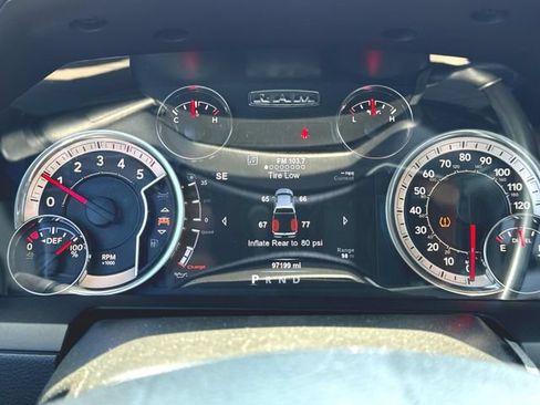 Used 2018 RAM 2500 Laramie w/ Sport Appearance Group AWD/4WD image 11
